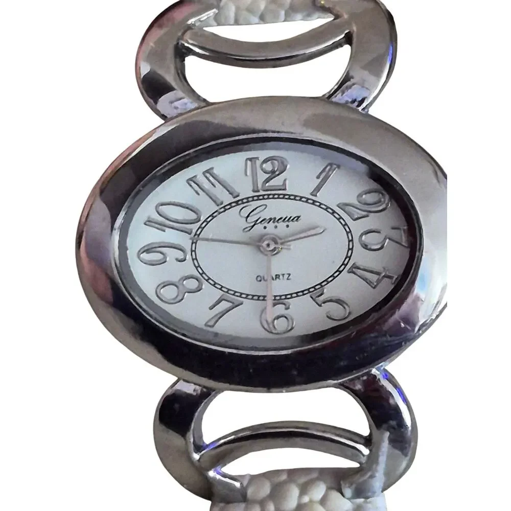 Geneva Ladies watch oval dial adjustable strap new battery BOHO unique‎ design